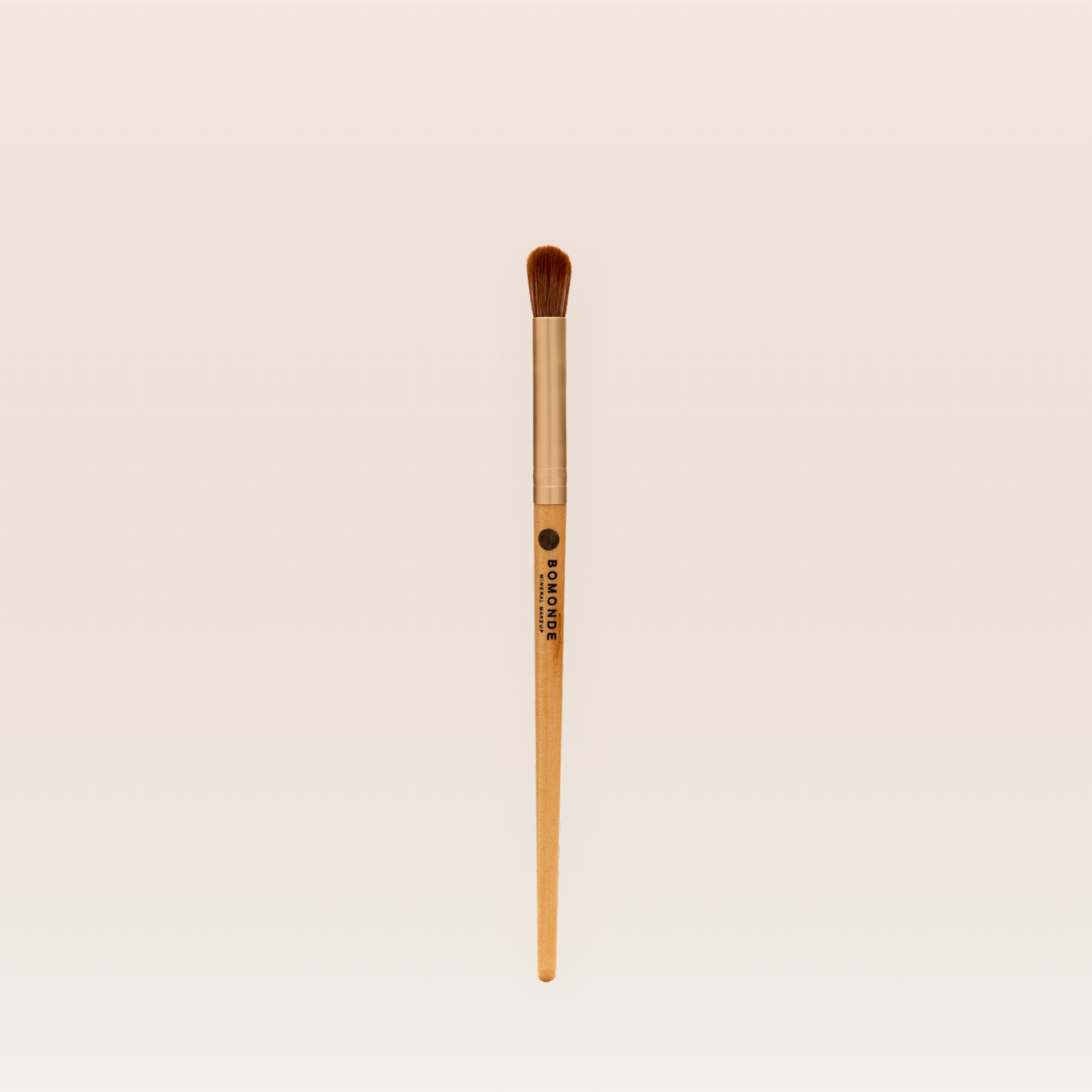 "Vegan fluffy eyeshadow brush for blending"